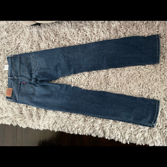 Levi jeans size 27 like new - Picture 2 of 3